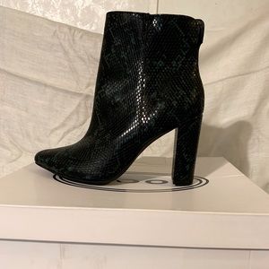 BRAND NEW!!! Emerald & Black Snake Print Bootie